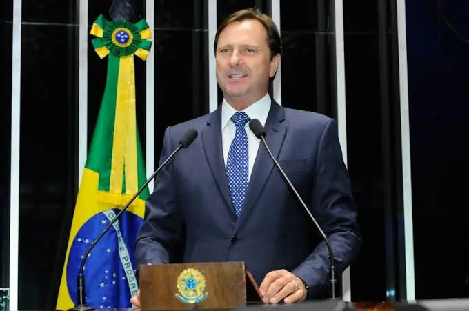 Acir Gurgacz consegue uma liminar suspendendo a inelegibilidade